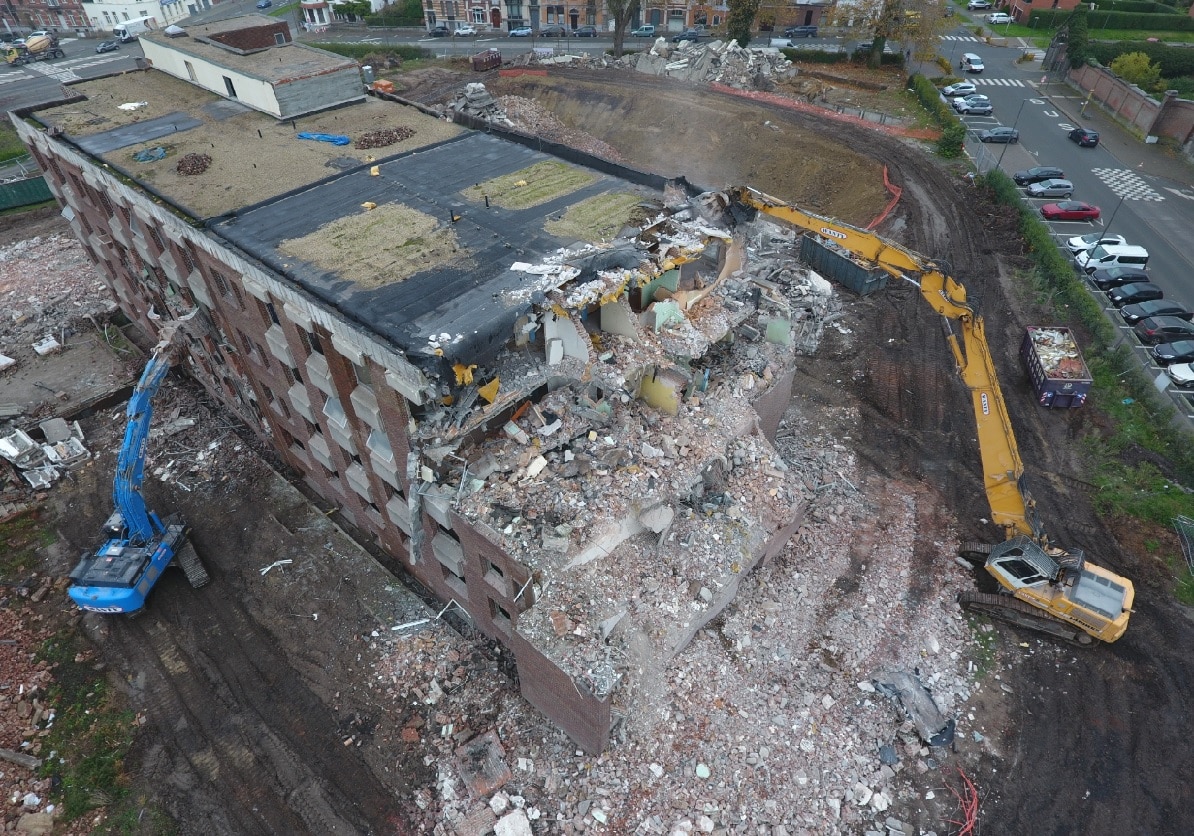 Déconstruction d’un bâtiment du centre hospitalier CHwapi (Tournai)